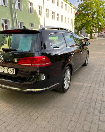 Volkswagen Passat cena 37000 przebieg: 268000, rok produkcji 2010 z Wrocław małe 379